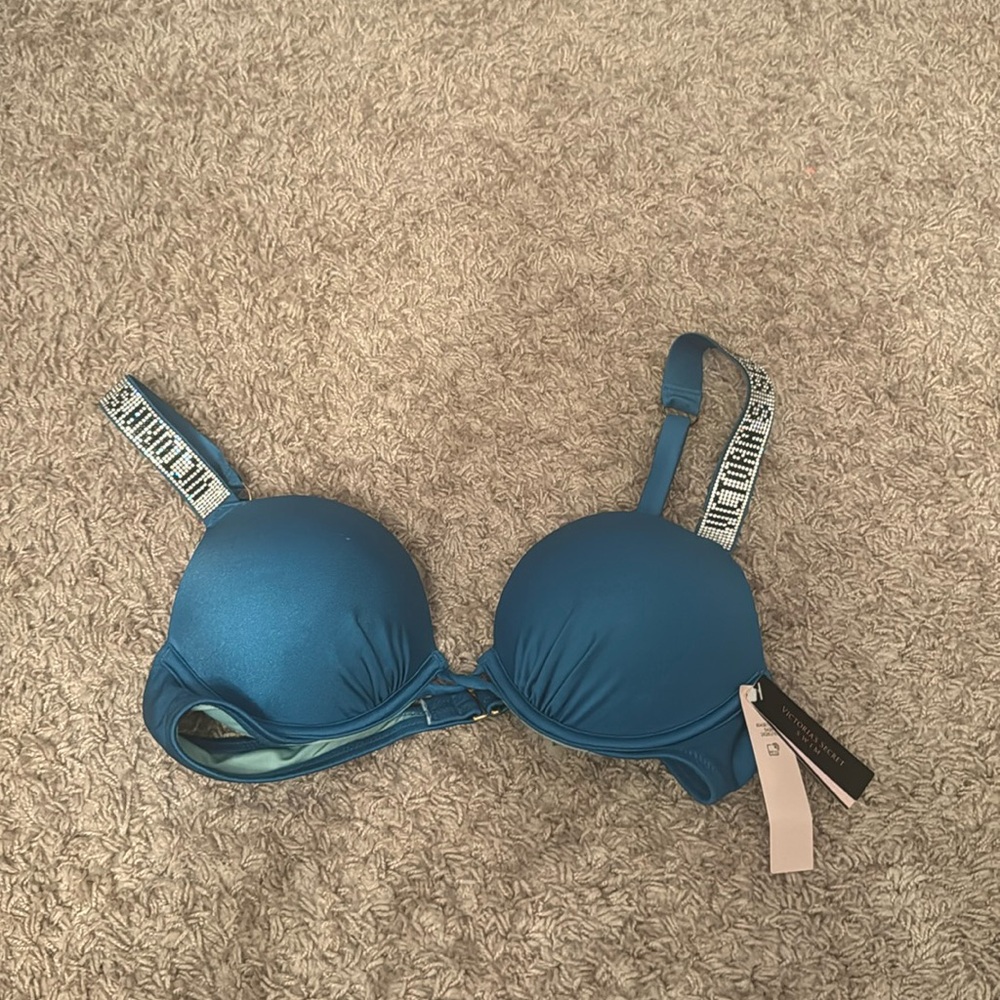 Brand new Victoria secret swim top